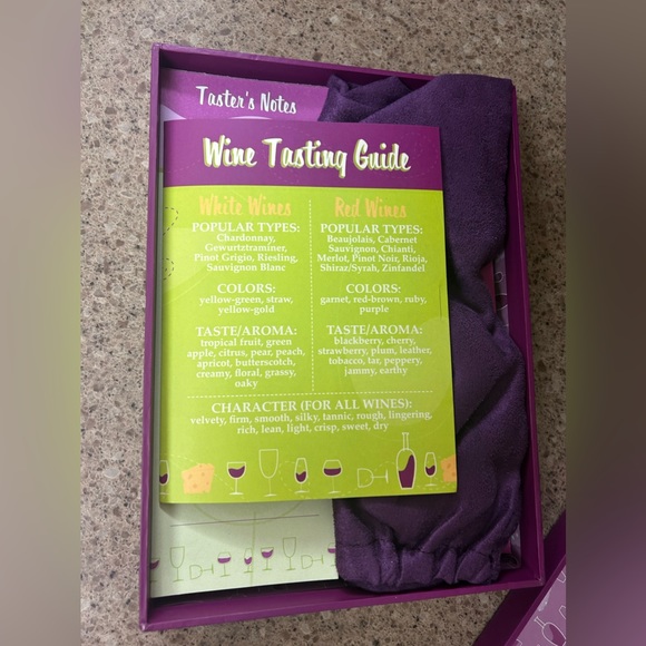 C.R. GIBSON | Wine Tasting Party Kit - Picture 2 of 6